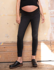 Organic Black Under Bump Skinny Maternity Jeans | Women Seraphine Jeans