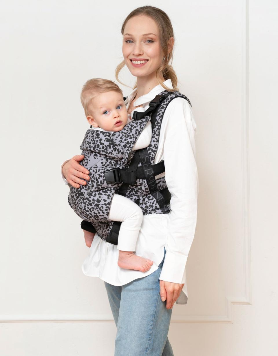 The CARIPOD™ Baby Carrier - Canvas Animal Print | Baby Seraphine CARIPOD™