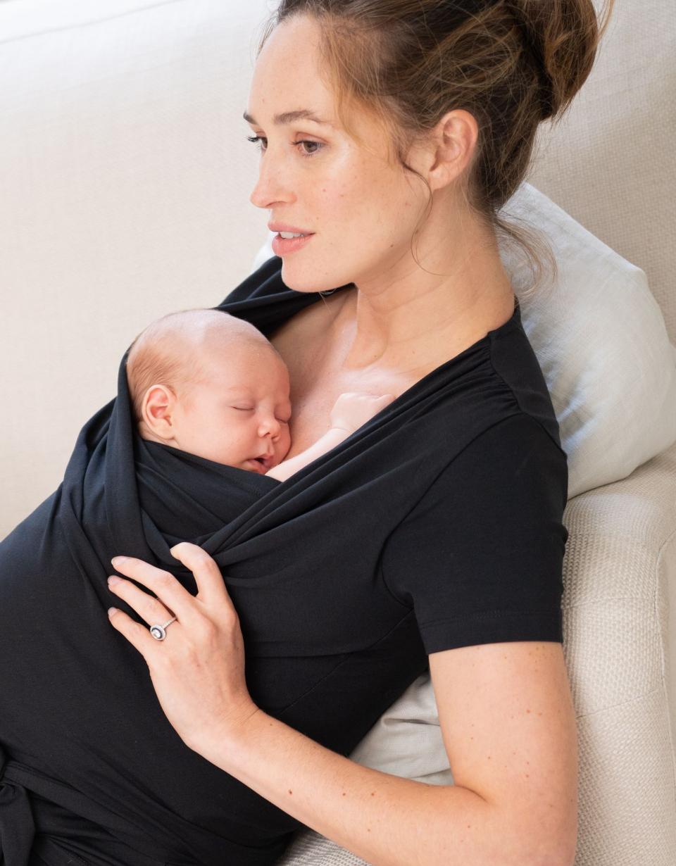 Black Cotton Short-Sleeve Skin To Skin Top | Women Seraphine Hoodies &amp; Tops