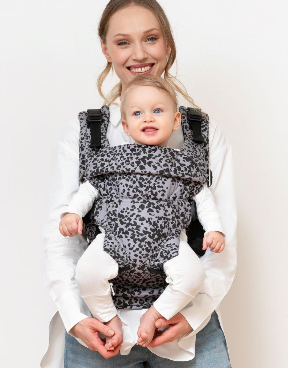 The CARIPOD™ Baby Carrier - Canvas Animal Print | Baby Seraphine CARIPOD™