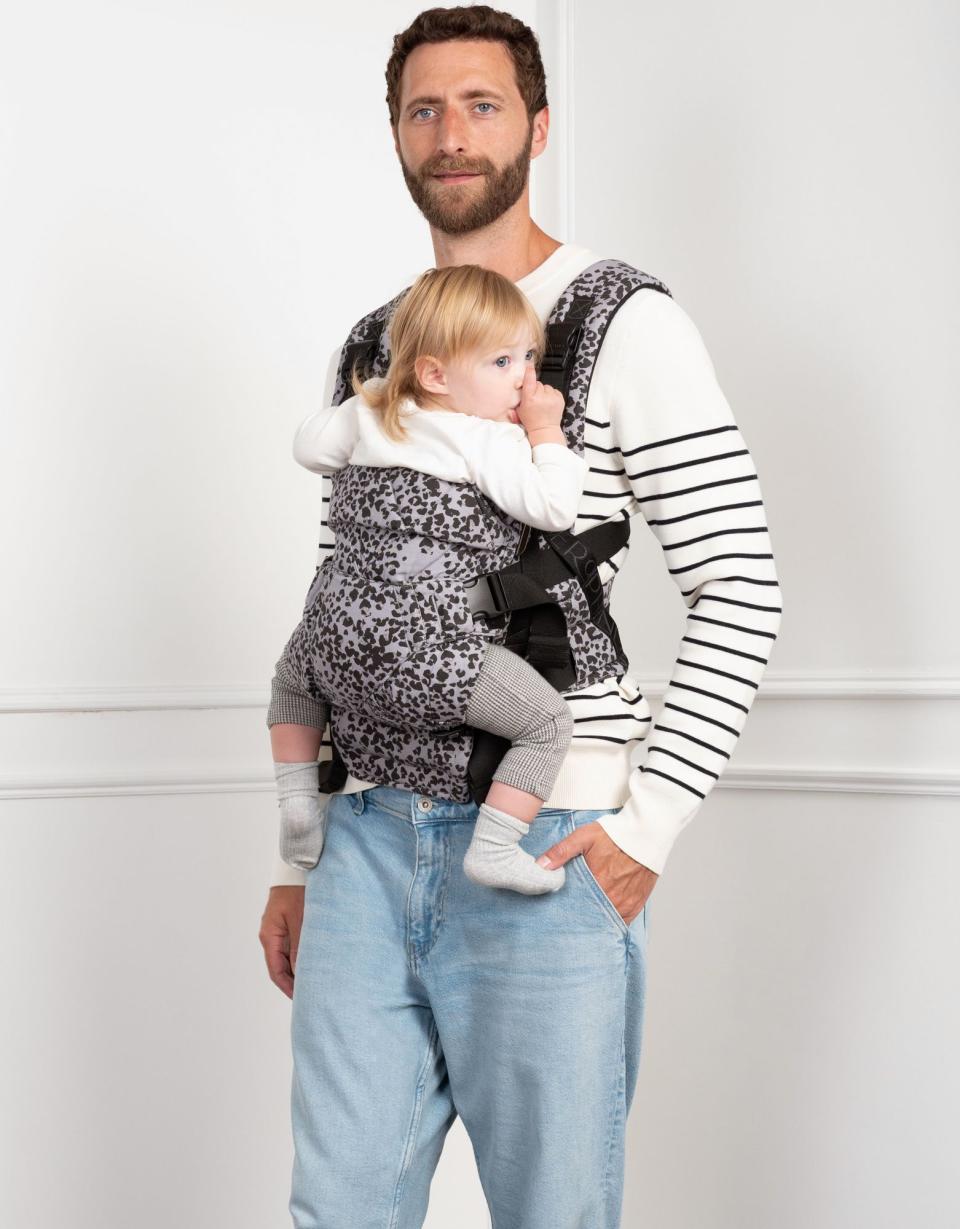 The CARIPOD™ Baby Carrier - Canvas Animal Print | Baby Seraphine CARIPOD™